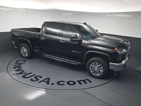 Used 2022 Chevrolet Silverado 2500 LTZ w/ LTZ Convenience Package AWD/4WD image 15