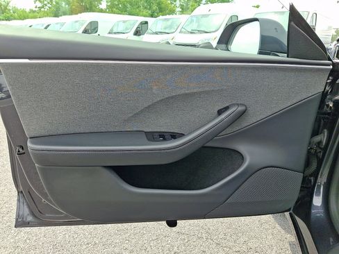 Used 2024 Tesla Model 3 Standard Range RWD image 14