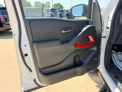 Used 2023 Nissan Frontier PRO-4X w/ Pro Convenience Package AWD/4WD image 33