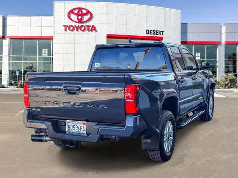 Used 2025 Toyota Tacoma SR5 AWD/4WD image 7