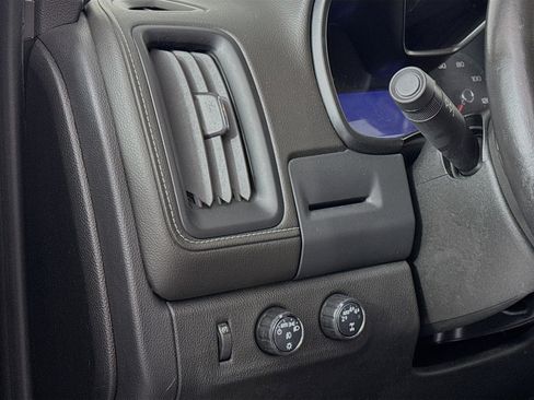 Used 2022 GMC Canyon Denali w/ Denali Black Edition Package image 10