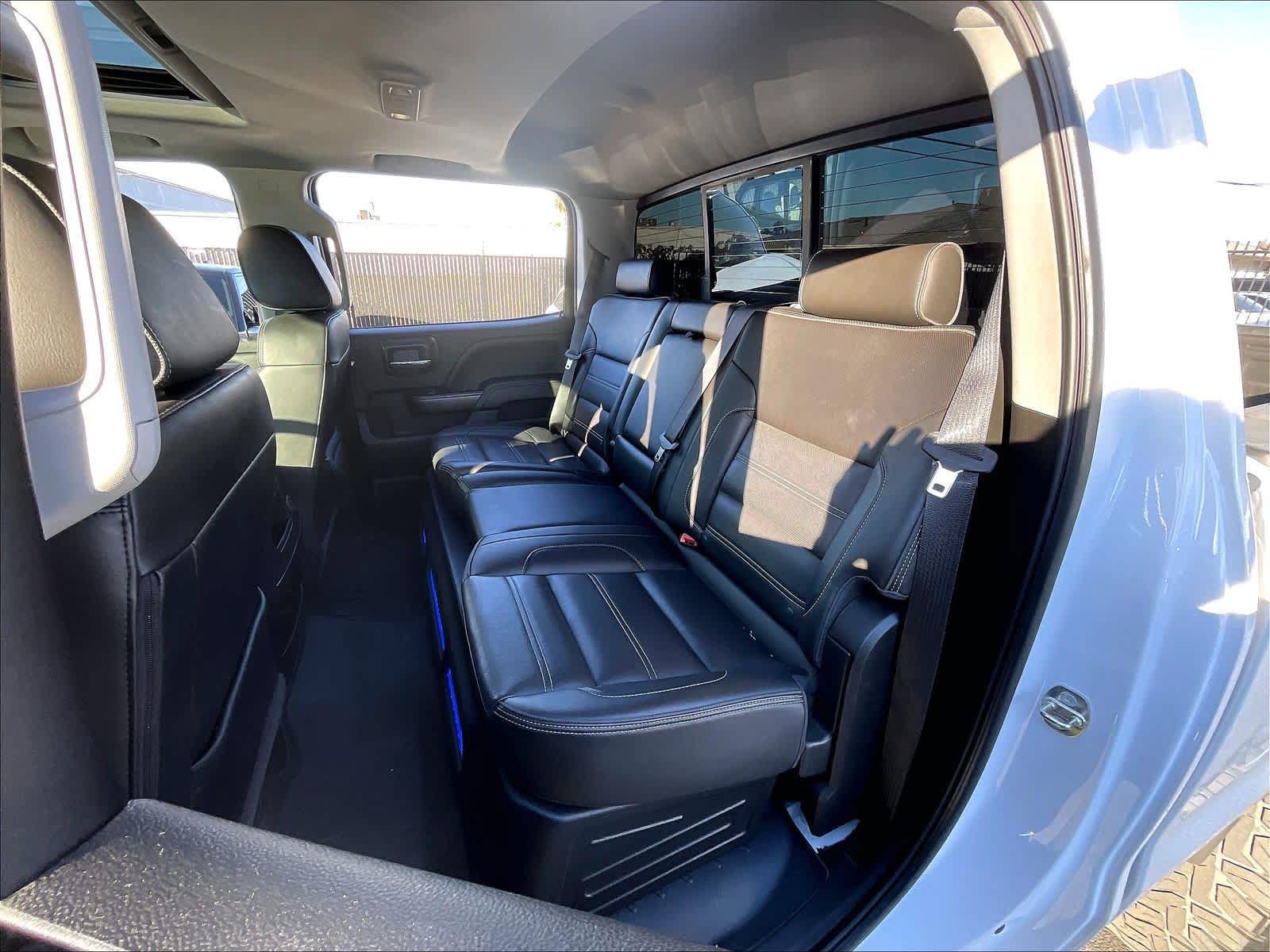 Used 2018 GMC Sierra 2500 Denali w/ Duramax Plus Package AWD/4WD image 28