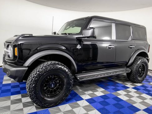Used 2026 Ford Bronco Outer Banks AWD/4WD image 2