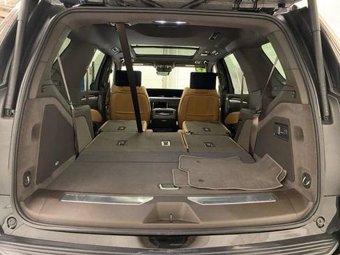 Used 2025 Cadillac Escalade Premium Luxury w/ Touring Package AWD/4WD image 25