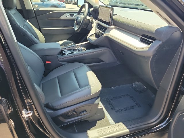 Used 2026 Ford Explorer Active w/ Active Comfort Package RWD image 17