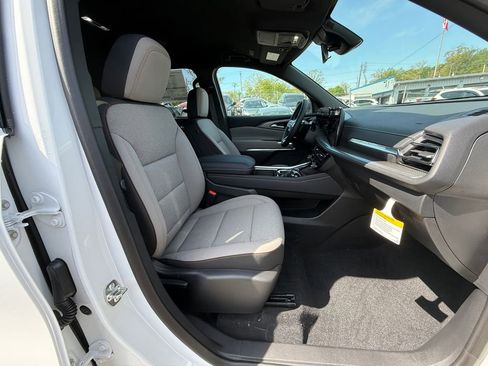 New 2026 Chevrolet Traverse LT FWD image 26