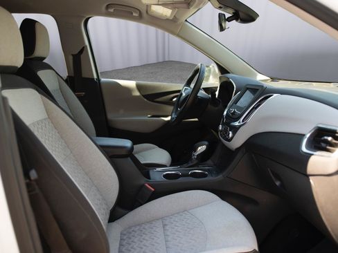 Used 2024 Chevrolet Equinox LT AWD/4WD image 16