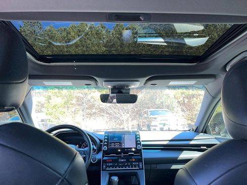 Used 2019 Toyota Avalon Touring w/ Advanced Safety Package image 26