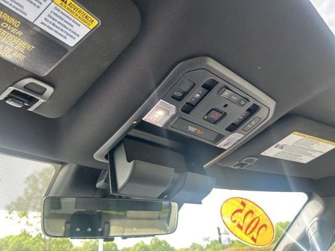 Used 2025 Toyota Sequoia Capstone AWD/4WD image 33