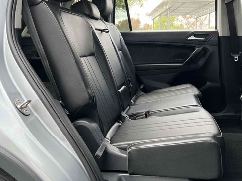 Used 2023 Volkswagen Tiguan SE FWD image 35