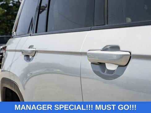 New 2024 Jeep Grand Cherokee Limited 4xe w/ Luxury Tech Group II AWD/4WD image 14