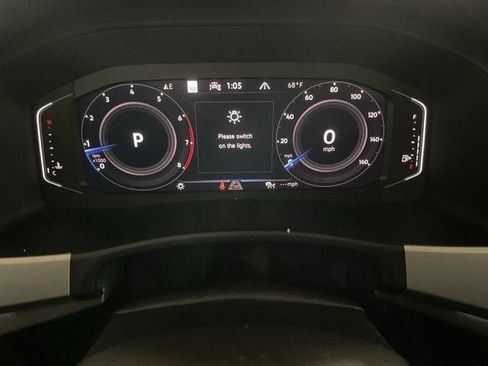 Certified 2023 Volkswagen Atlas Cross Sport SEL R-Line AWD/4WD image 19