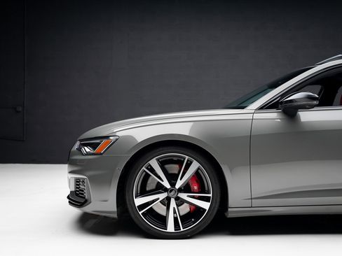 Used 2023 Audi S6 Premium Plus w/ Premium Plus Package image 18