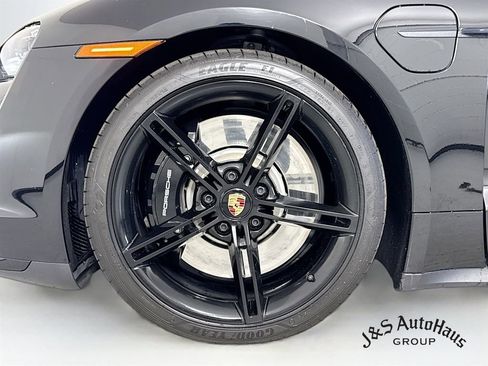 Used 2021 Porsche Taycan Turbo image 38