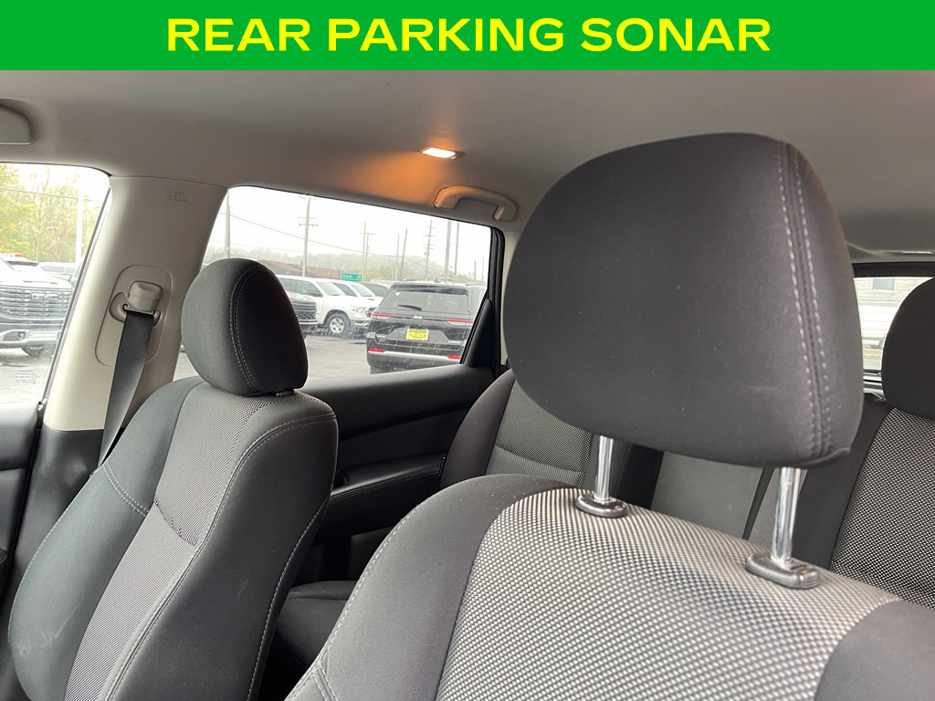 Used 2019 Nissan Pathfinder SV FWD image 14