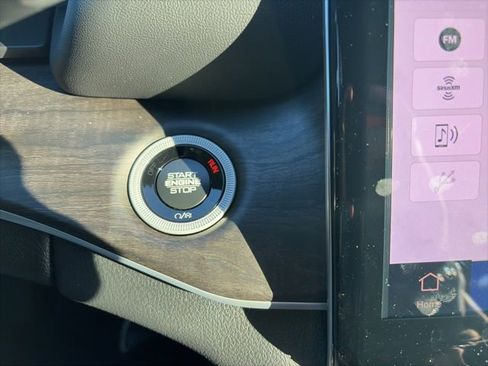 New 2025 Jeep Grand Cherokee Limited w/ Black Appearance Package image 22