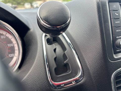 Used 2019 Dodge Grand Caravan GT FWD image 21