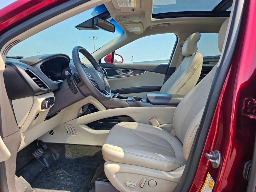 Used 2018 Lincoln MKX Reserve AWD/4WD image 21