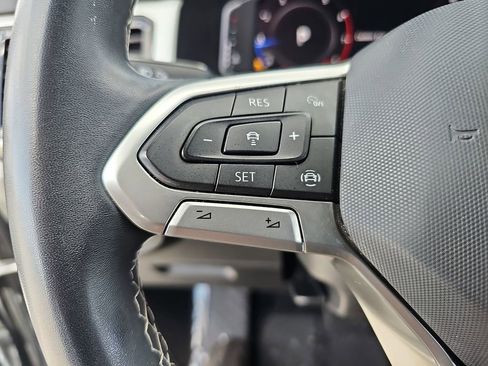 Used 2022 Volkswagen Atlas Cross Sport SE w/ Black Wheel Package AWD/4WD image 11
