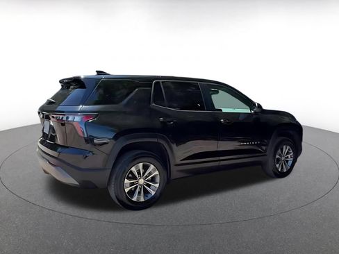Used 2025 Chevrolet Equinox LT FWD image 12