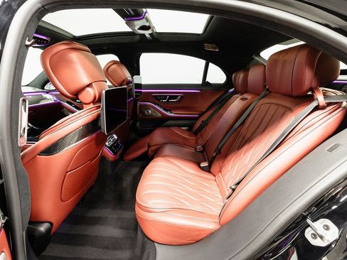 Used 2024 Mercedes-Benz S 63 AMG S image 30