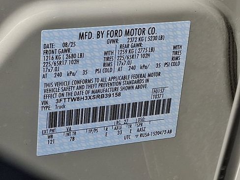 New 2025 Ford Maverick XLT w/ XLT Luxury Package FWD image 16