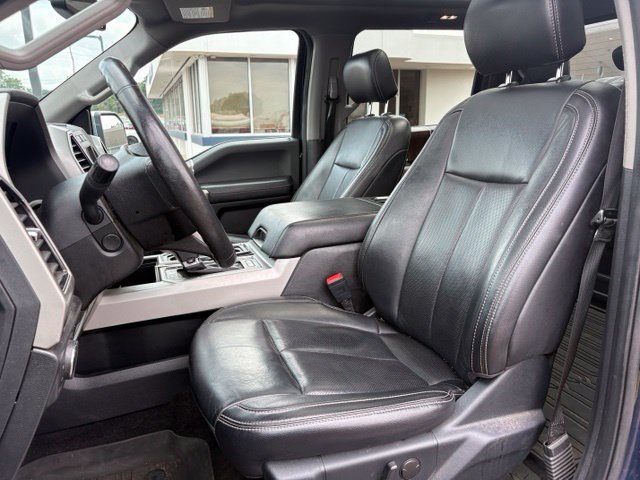 Used 2020 Ford F150 Lariat w/ Equipment Group 502A Luxury AWD/4WD image 4