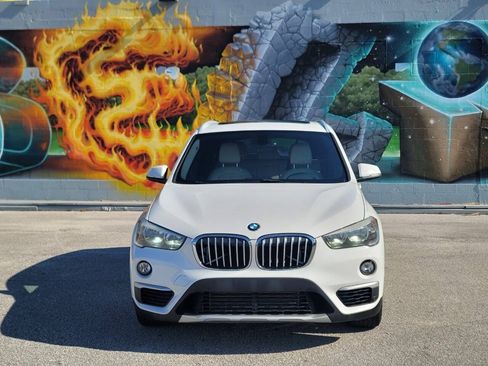 Used 2017 BMW X1 sDrive28i FWD image 3