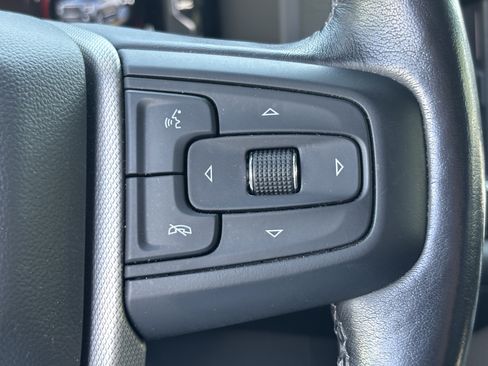 Used 2022 GMC Yukon XL Denali AWD/4WD image 19
