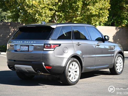 Used 2017 Land Rover Range Rover Sport HSE image 5