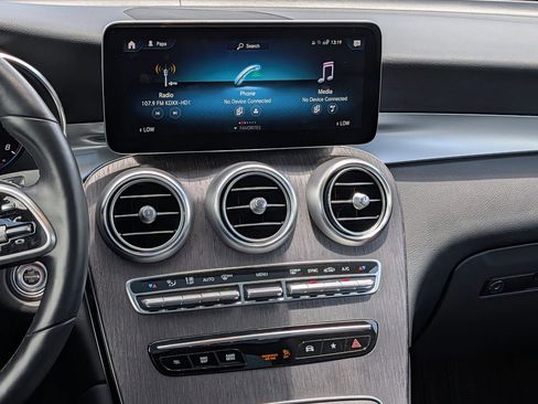 Used 2022 Mercedes-Benz GLC 300 4MATIC image 14