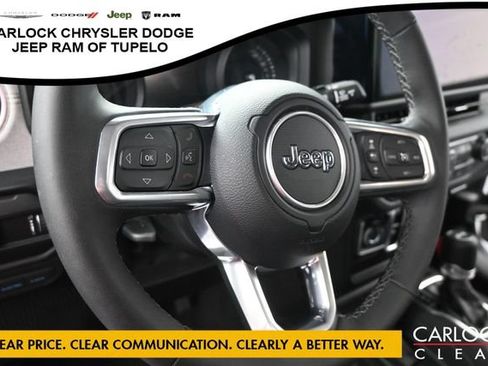 Used 2025 Jeep Wrangler Unlimited Sahara w/ Safety Group AWD/4WD image 17