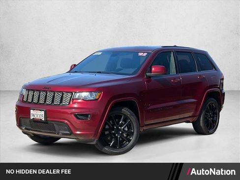 Used 2022 Jeep Grand Cherokee Laredo X AWD/4WD image 1