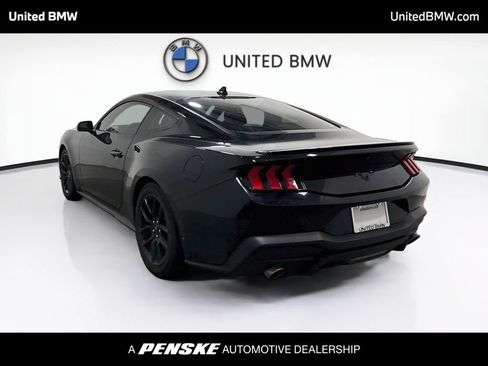 Used 2024 Ford Mustang Coupe RWD image 7