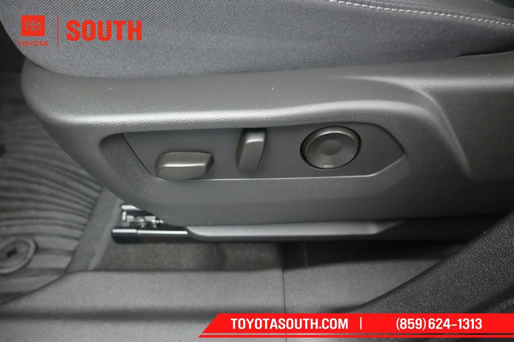 Used 2026 Buick Envision Preferred AWD/4WD image 28