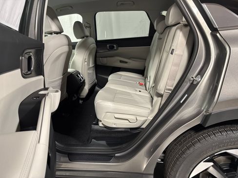 New 2026 Kia Sorento EX AWD/4WD image 8