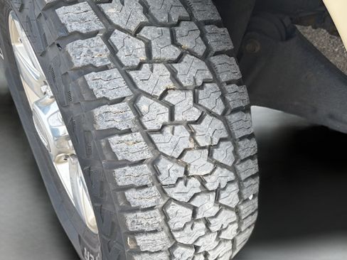 Used 2015 RAM 3500 Laramie Longhorn AWD/4WD image 22