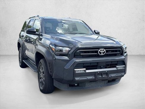 Used 2025 Toyota 4Runner SR5 AWD/4WD image 3