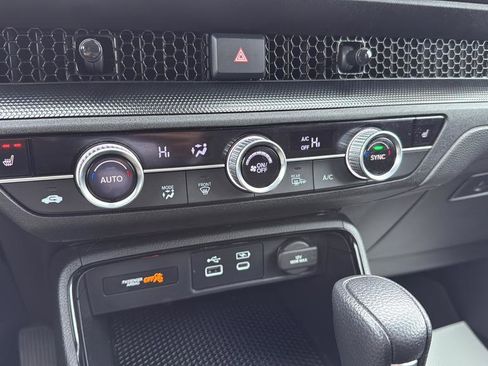 Used 2023 Honda CR-V EX image 21