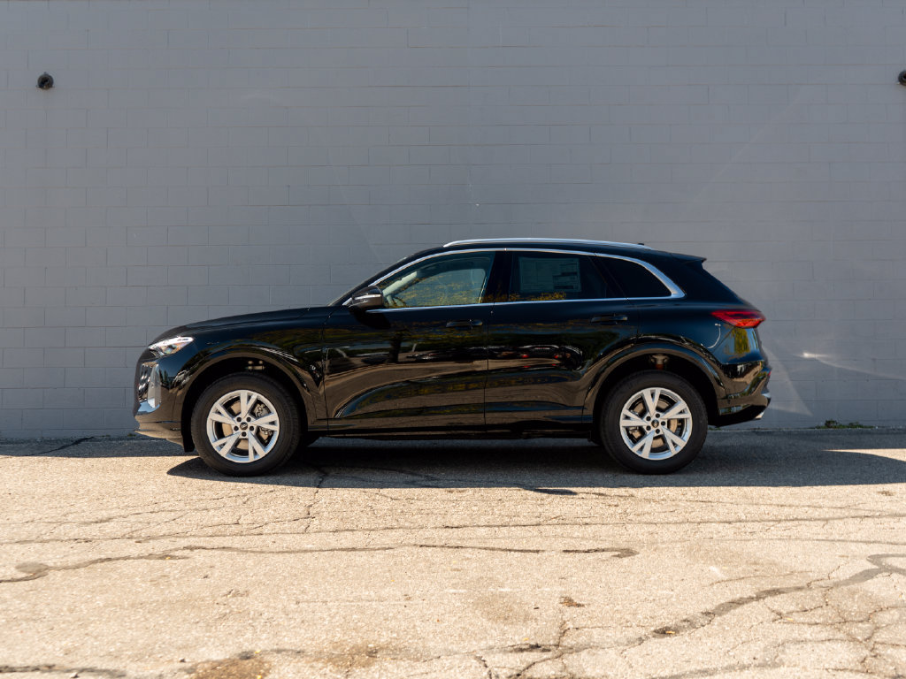 New 2026 Audi Q5 Premium AWD/4WD image 3