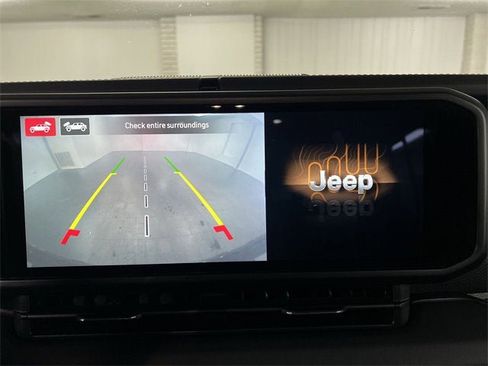 Used 2024 Jeep Wrangler Unlimited Rubicon w/ Technology Group image 15