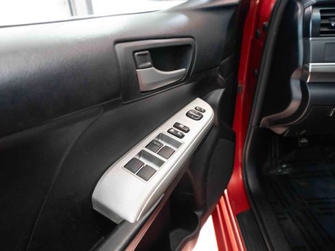 Used 2012 Toyota Camry SE image 7