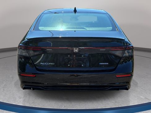 Used 2023 Honda Accord Sport image 6