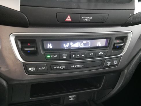 Used 2018 Honda Ridgeline Sport image 23