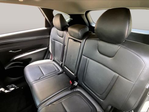 Certified 2024 Hyundai Tucson SEL w/ Convenience Package FWD image 19