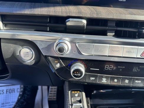 Used 2023 Kia Telluride SX Prestige image 22