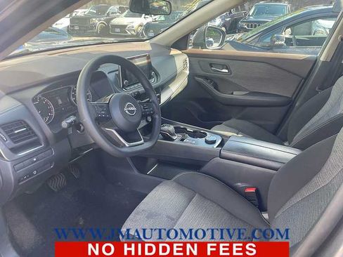 Used 2023 Nissan Rogue SV AWD/4WD image 2