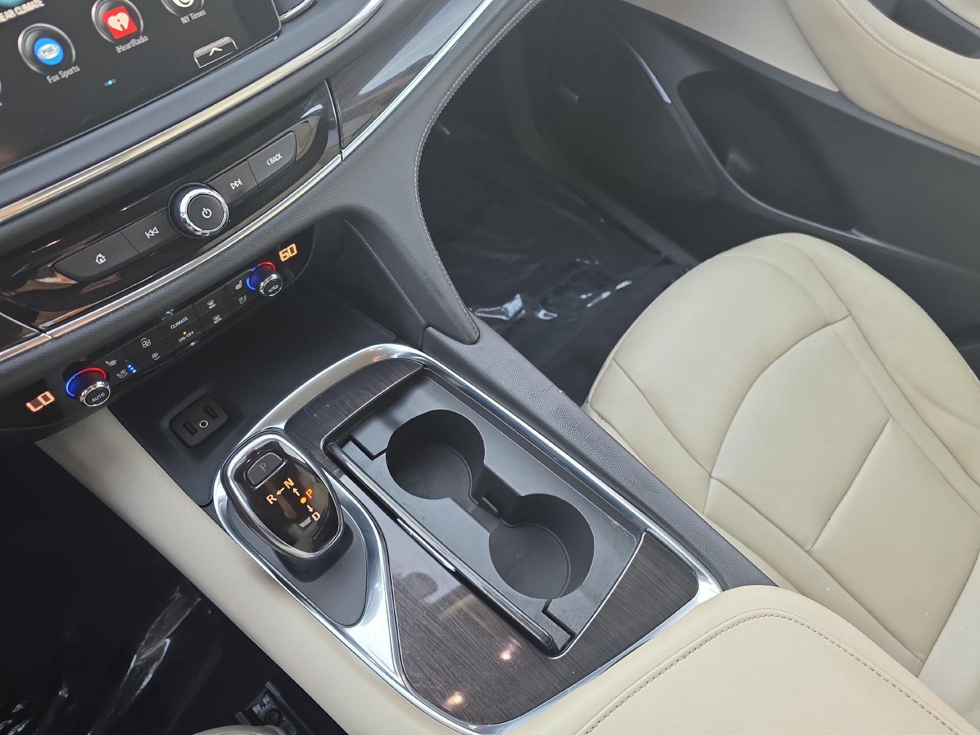 Used 2019 Buick Enclave Premium w/ Experience Buick Package AWD/4WD image 25