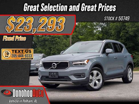 Used 2021 Volvo XC40 T5 Momentum AWD/4WD image 1
