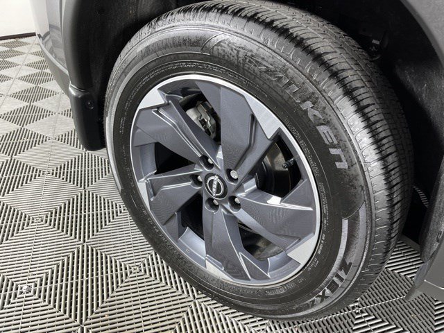Used 2026 Nissan Rogue SV FWD image 13